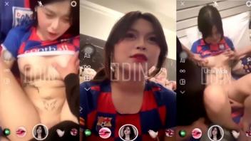 คลิปโป๊สวิงกิ้ง รุมเย็ดหีเพื่อน สาวขี้เงี่ยนตั้งกล้องไลฟ์สดในกลุ่มลับ ให้เพื่อนผู้ชายรุมเย็ดหีอย่างหื่น - หนังโป๊เย็ด.COM